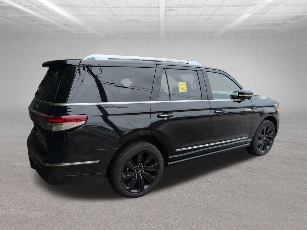 Used 2023 Lincoln Navigator Reserve AWD/4WD image 15