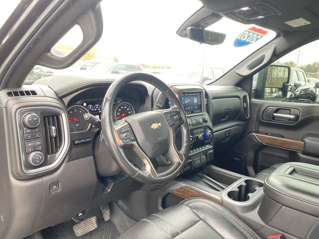 Used 2020 Chevrolet Silverado 1500 High Country w/ Technology Package AWD/4WD image 10