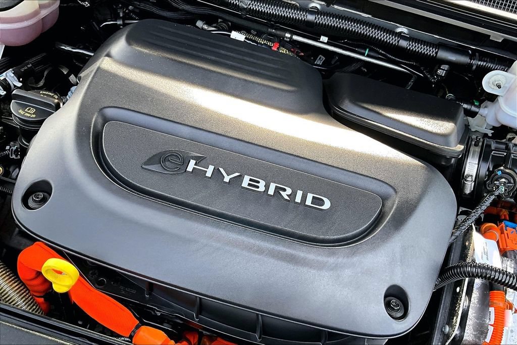 Used 2020 Chrysler Pacifica Limited w/ Advanced Safetytec Group FWD image 34