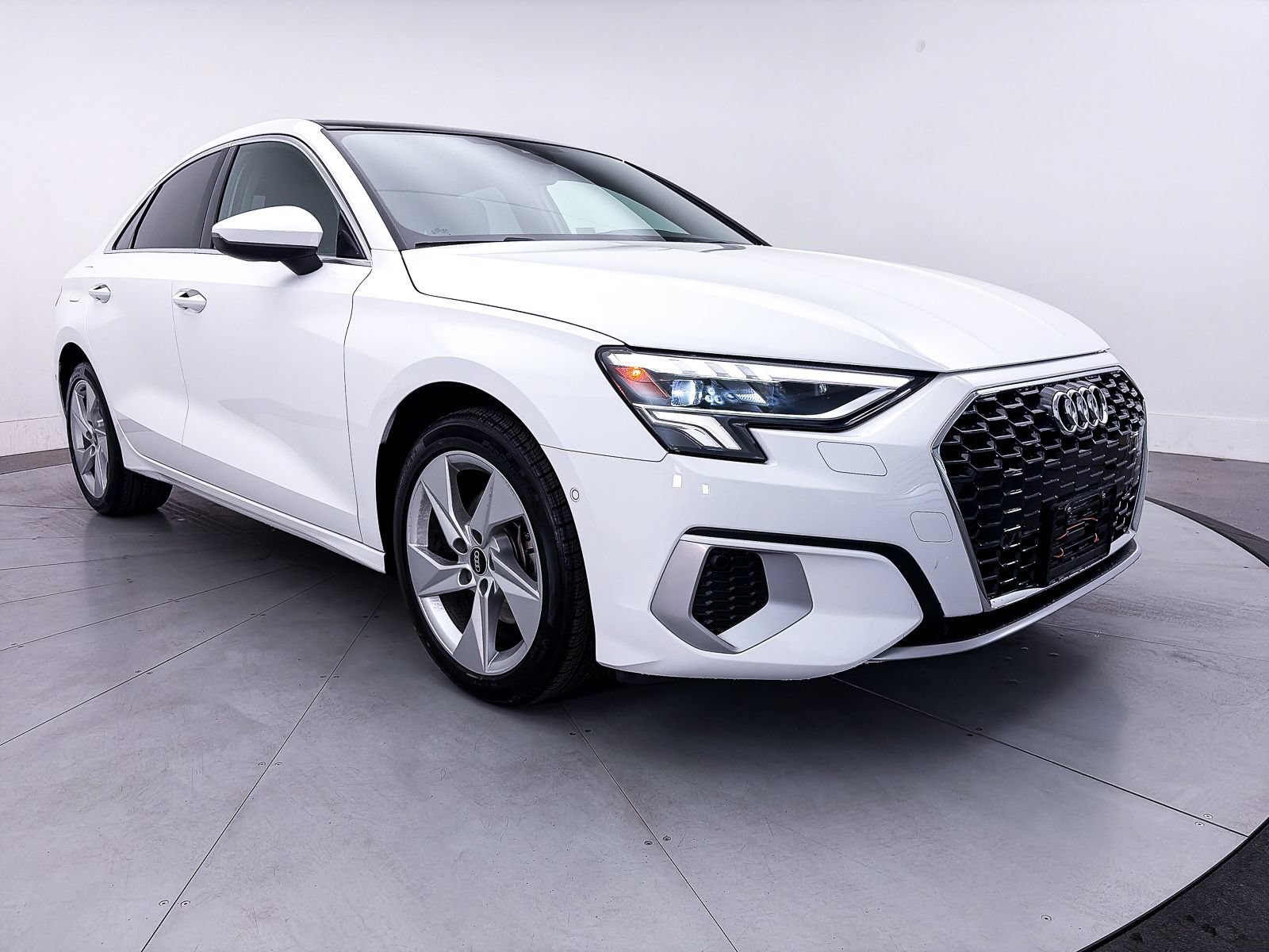 Used 2023 Audi A3 2.0T Premium Plus w/ Premium Plus Package FWD image 11
