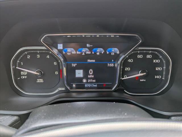 Used 2021 GMC Yukon XL Denali w/ Denali Premium Package image 11