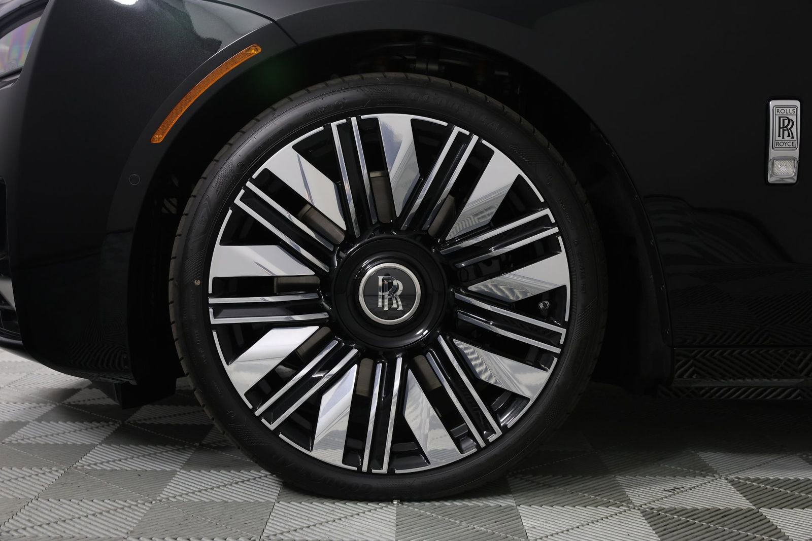 New 2026 Rolls-Royce Ghost AWD/4WD image 32