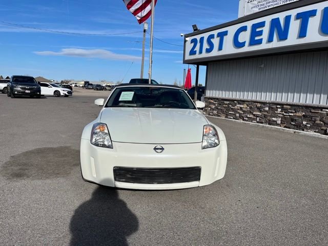 Used 2004 Nissan 350Z Touring image 3