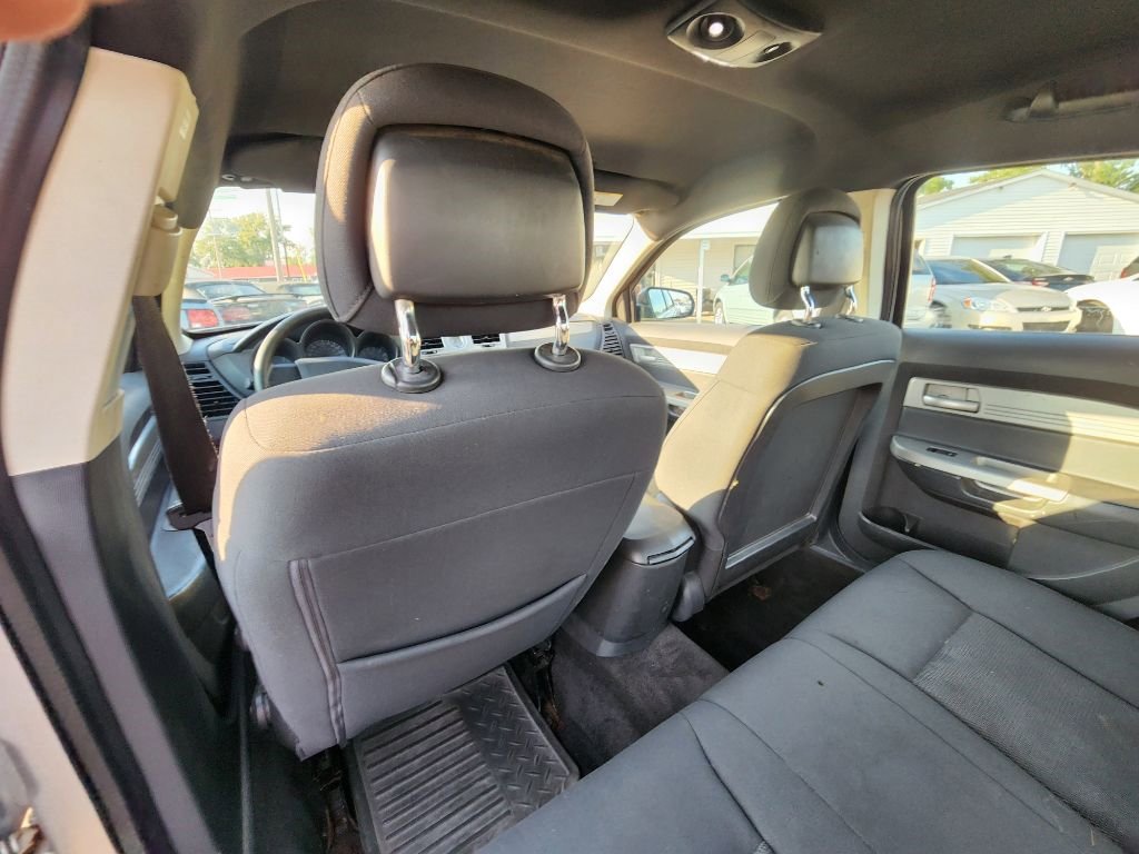 Used 2010 Chrysler Sebring Touring image 17