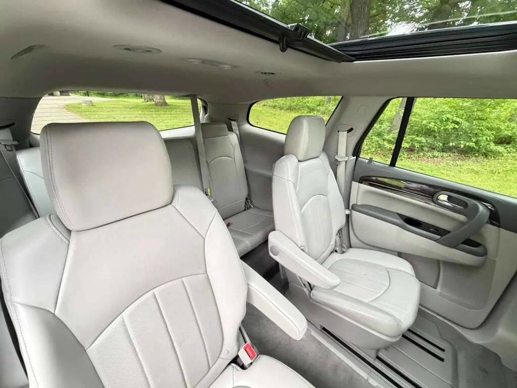 Used 2016 Buick Enclave Leather w/ Trailering Package AWD/4WD image 21