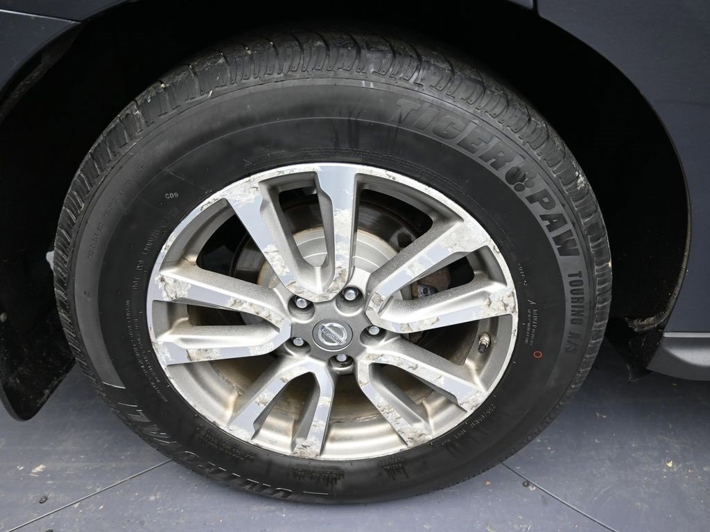 Used 2013 Nissan Pathfinder S image 38