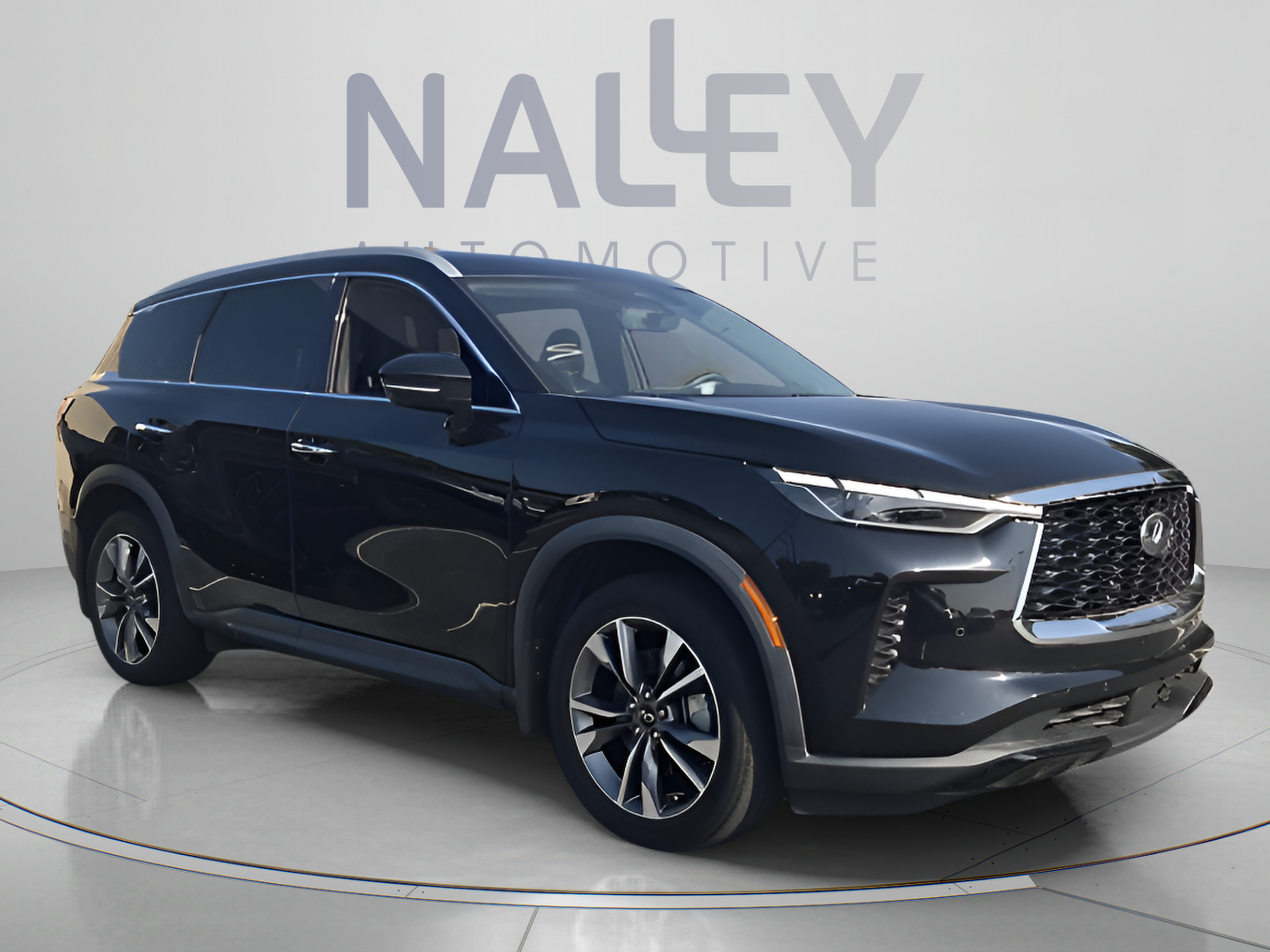 Used 2024 INFINITI QX60 Luxe w/ Performance Audio Package FWD image 7