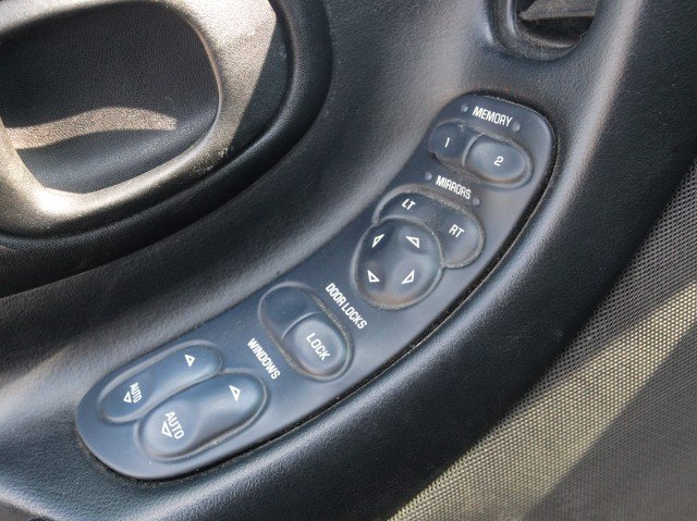 Used 2002 Chevrolet Corvette Convertible w/ Preferred Equipment Group2 RWD image 23