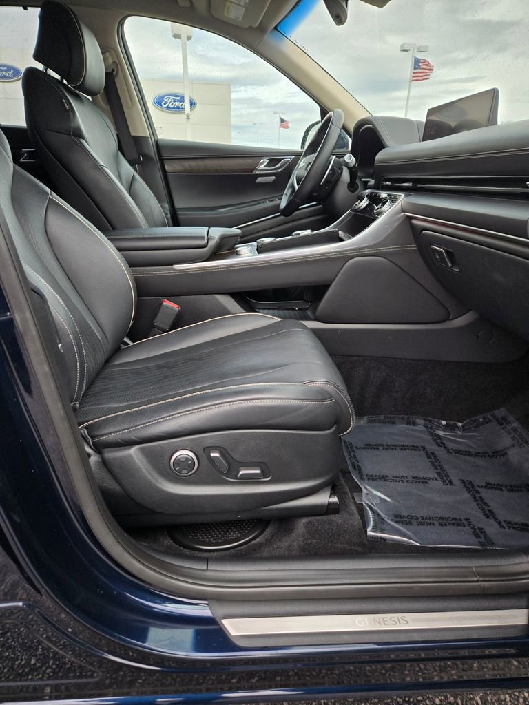 Used 2023 Genesis GV80 2.5T w/ Prestige Package image 13