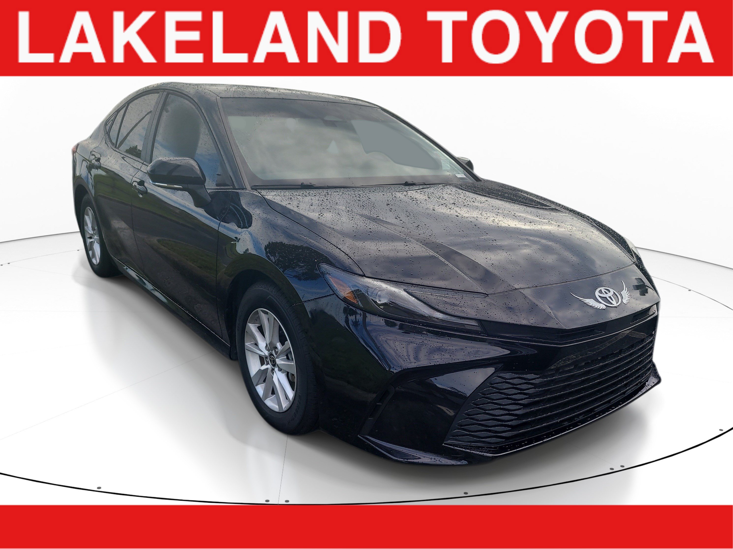 Used 2025 Toyota Camry SE w/ Multimedia Upgrade Package