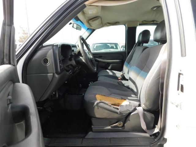 Used 2006 Chevrolet Silverado 2500 W/T w/ Skid Plate Package image 9