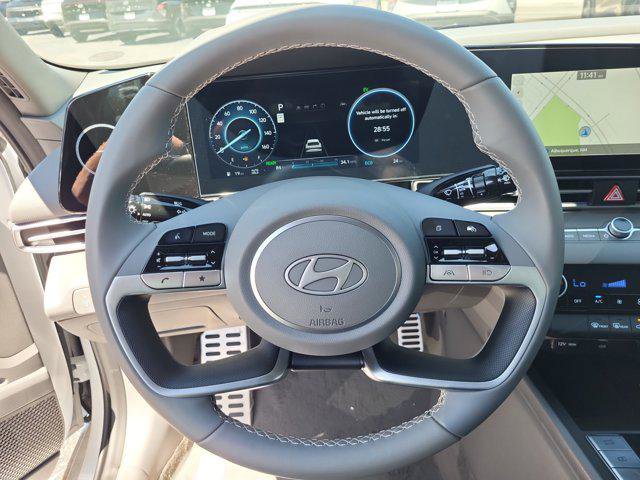 New 2025 Hyundai Elantra SEL FWD image 9