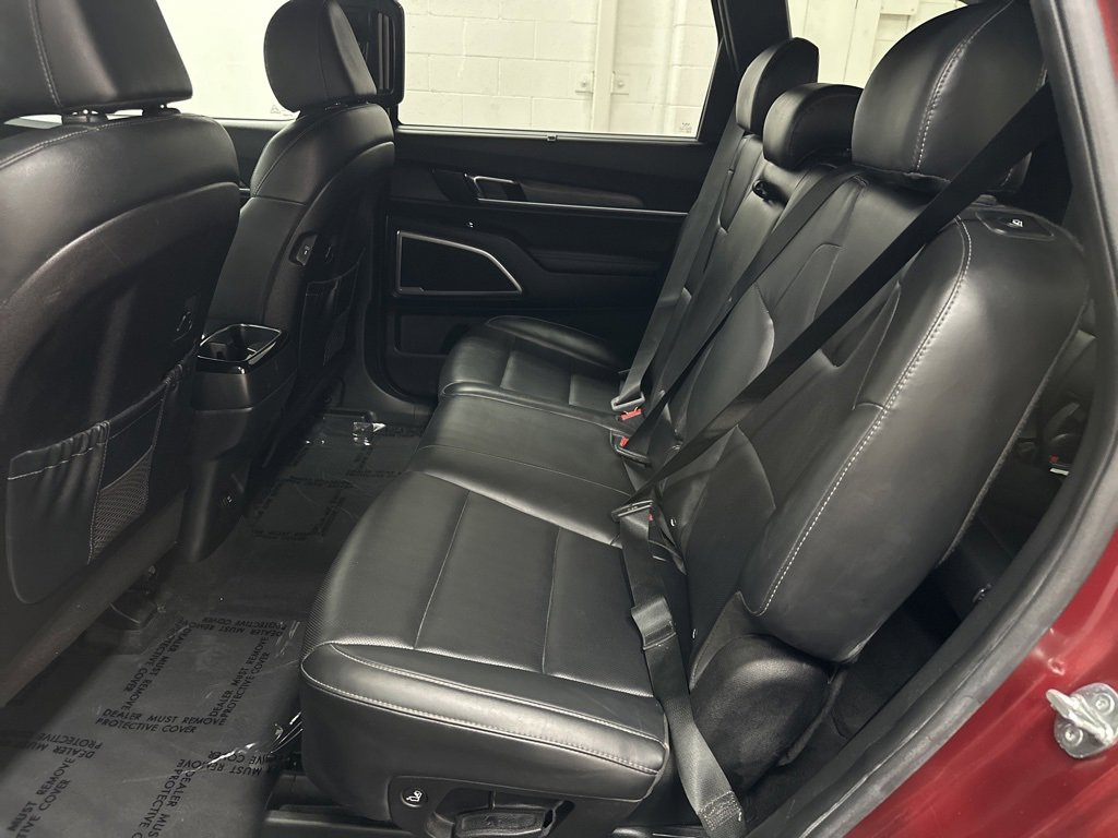 Used 2023 Kia Telluride EX X-Line image 32