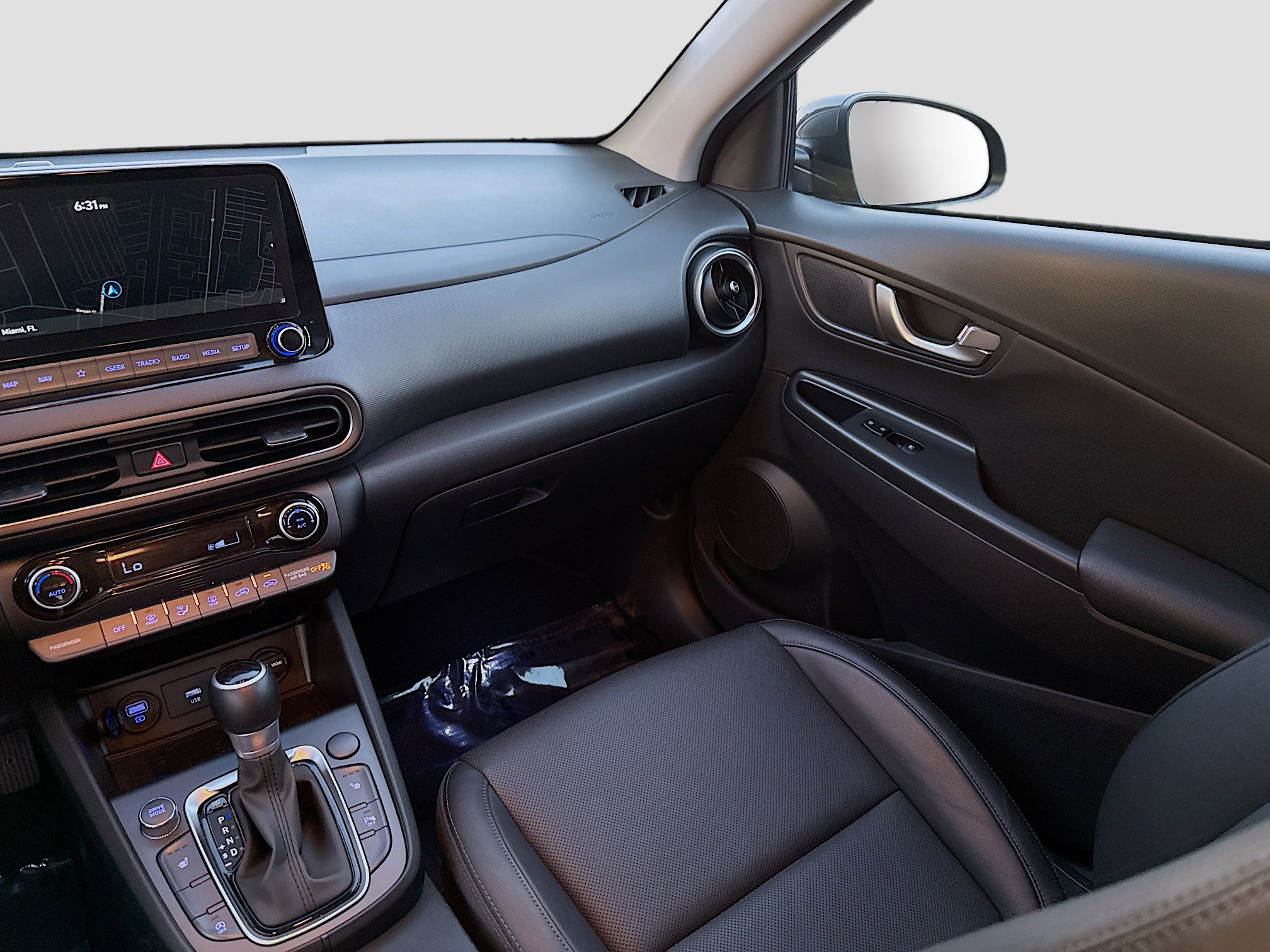 Used 2023 Hyundai Kona Limited w/ Cargo Package image 21