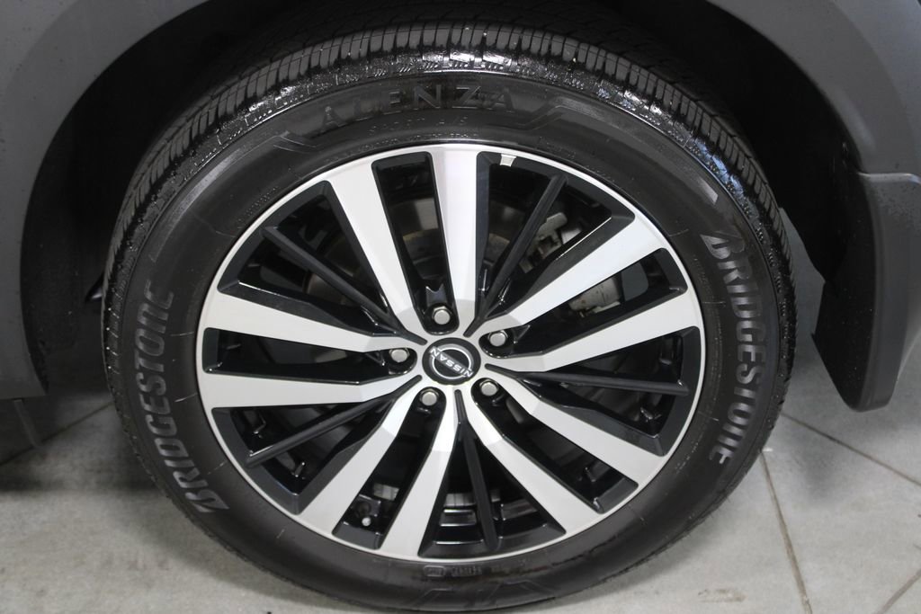 Used 2024 Nissan Pathfinder Platinum w/ Cargo Package image 19