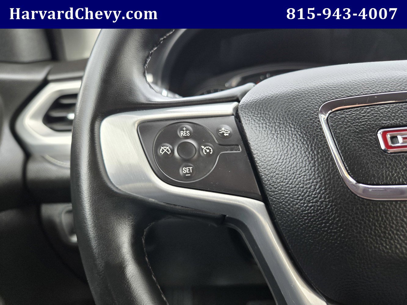 Used 2023 GMC Acadia SLT image 19