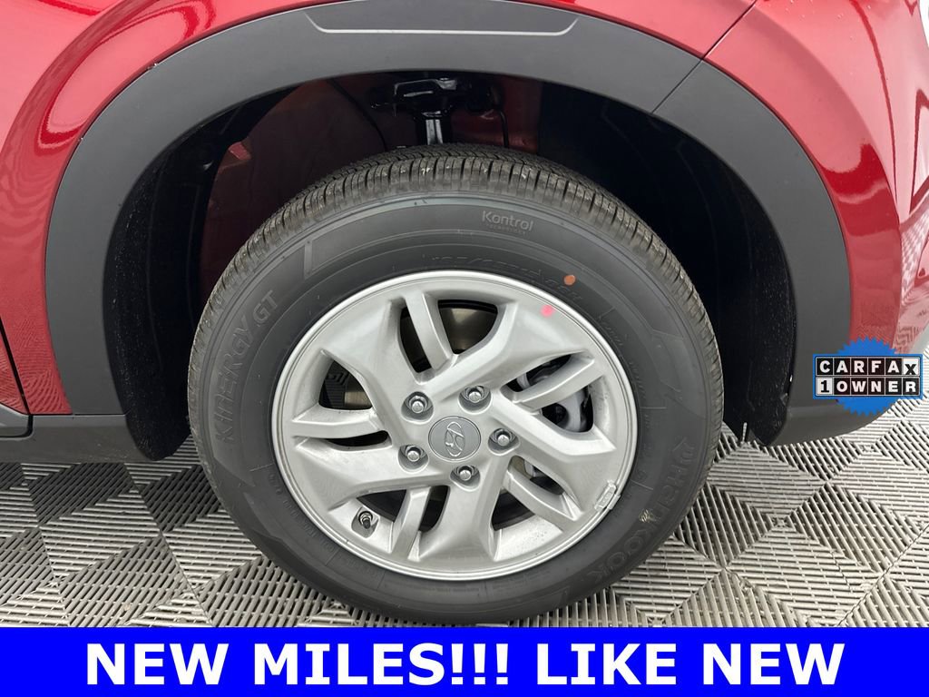 Used 2026 Hyundai Venue SE image 12
