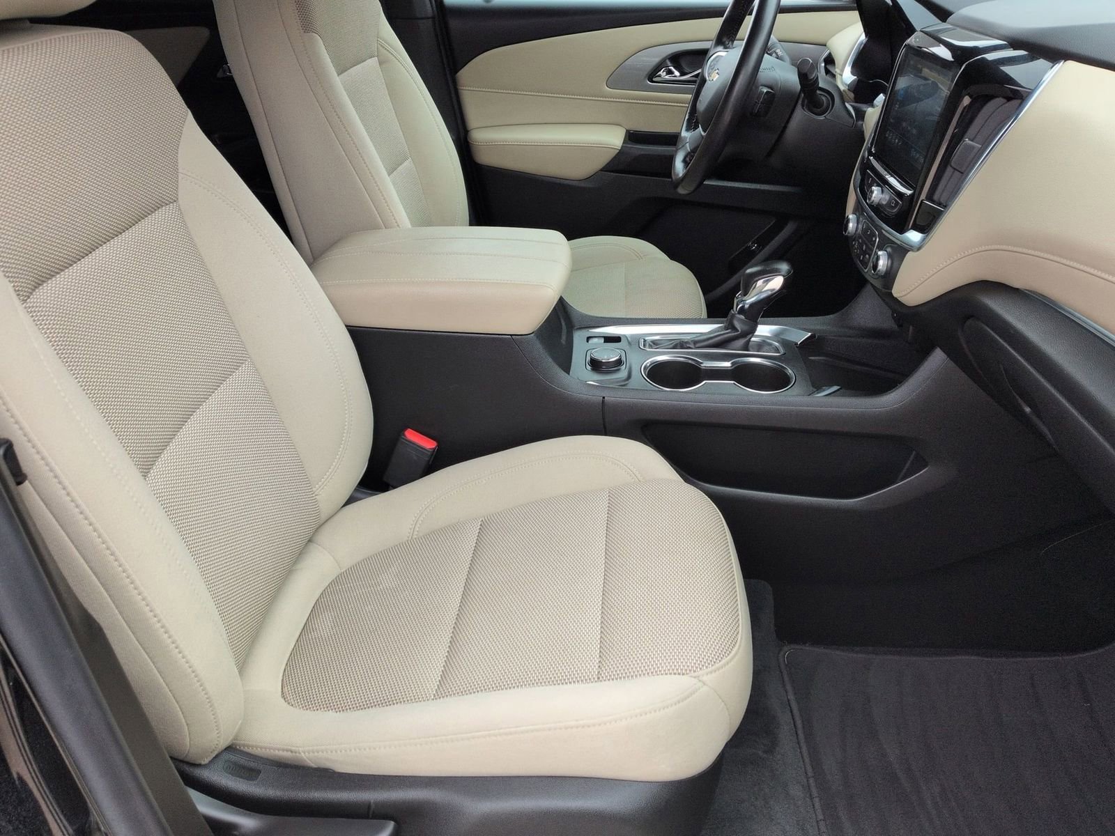 Used 2022 Chevrolet Traverse LT w/ LPO, Cargo Package image 25