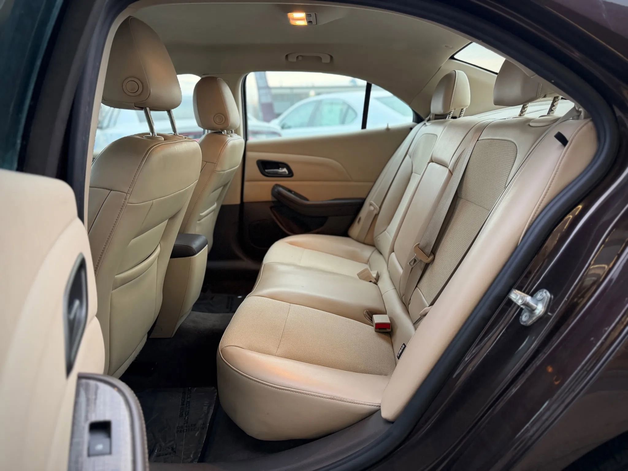 Used 2015 Chevrolet Malibu LT w/ Power Convenience Package image 11