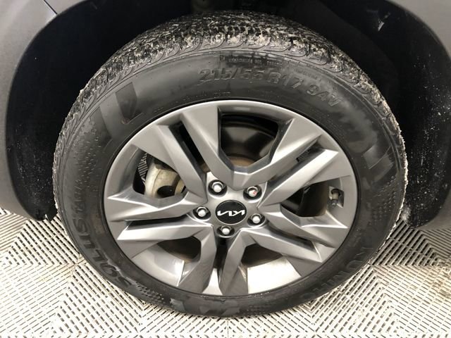 Used 2023 Kia Seltos S w/ Navigation Package image 27