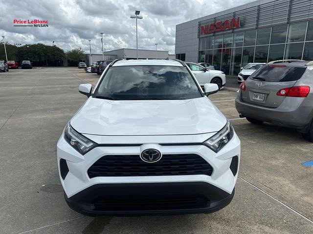 Used 2025 Toyota RAV4 XLE FWD image 2
