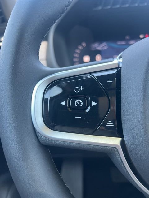 New 2026 Volvo XC90 B5 Core w/ Protection Package Premier image 12