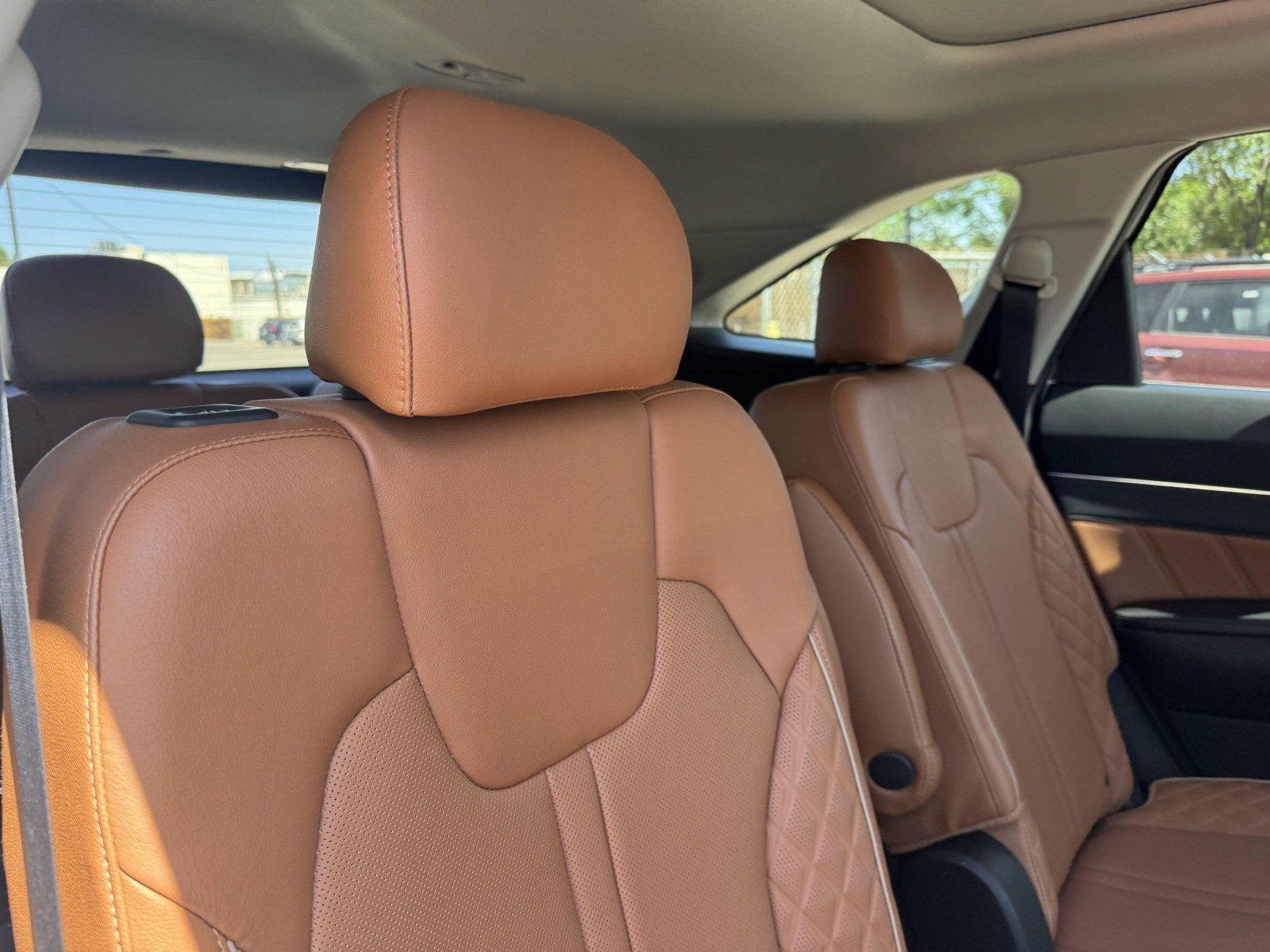 Used 2022 Kia Sorento SX Prestige w/ Rust Color Package AWD/4WD image 28