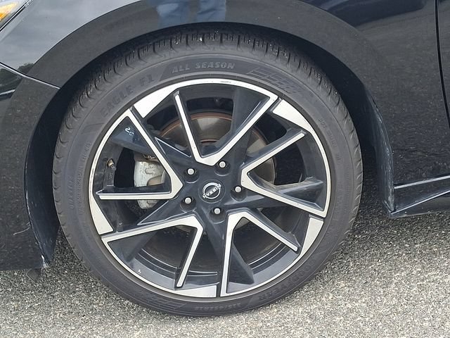 Used 2024 Nissan Sentra SR w/ SR Premium Package FWD image 8