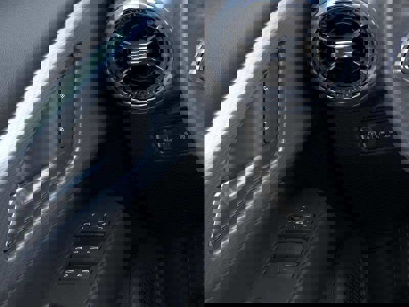 New 2025 Chevrolet Equinox EV LT image 22