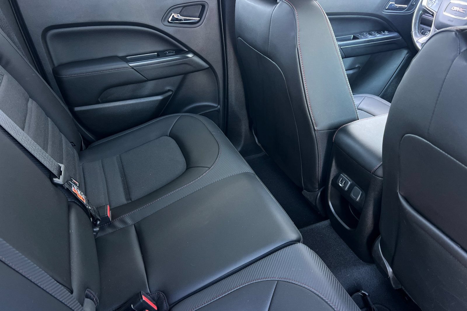 Used 2019 GMC Canyon All Terrain w/ Trailering Package AWD/4WD image 18
