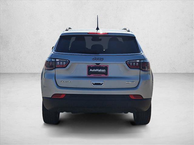 Used 2024 Jeep Compass Latitude AWD/4WD image 7