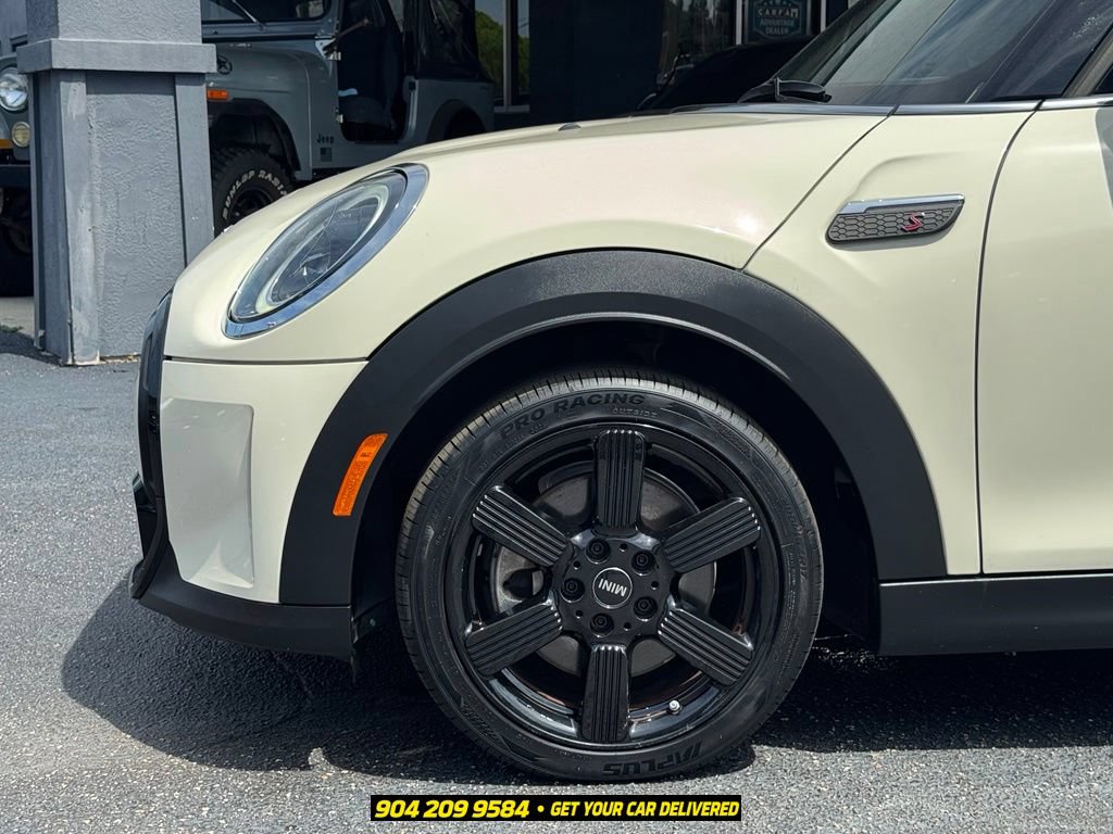 Used 2023 MINI Cooper S w/ Signature Upholstery Package FWD image 14