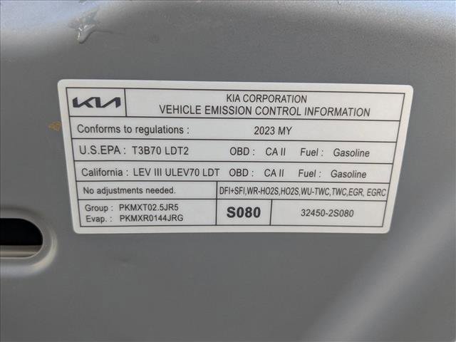 Used 2023 Kia Sorento LX image 27