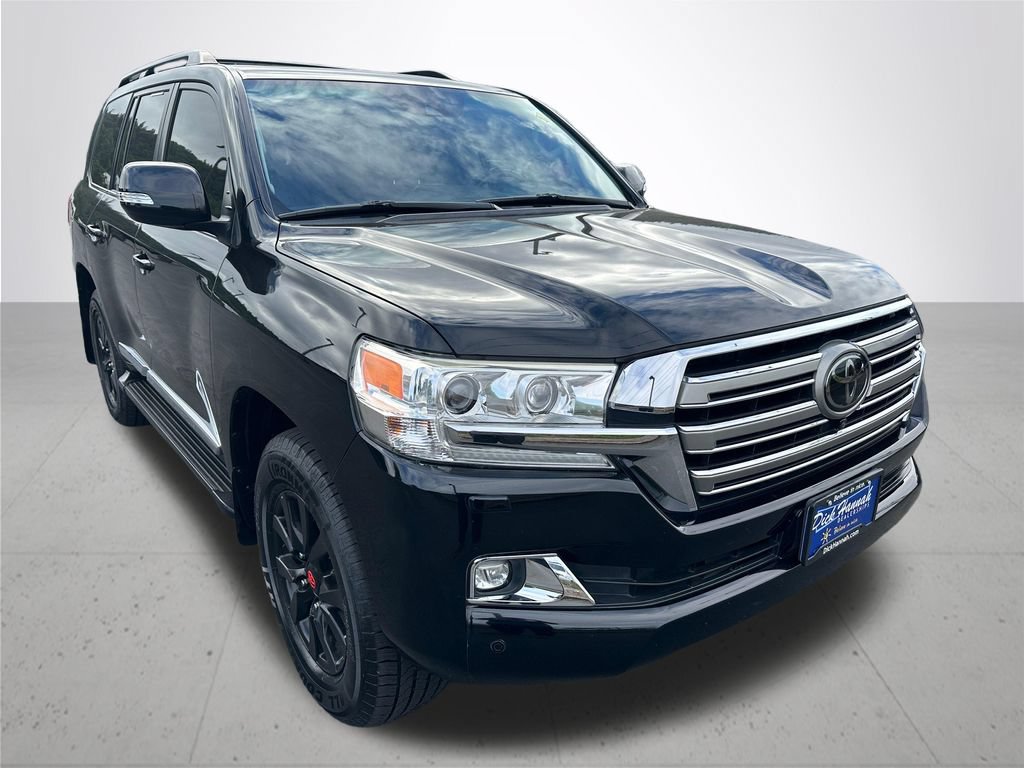 Used 2016 Toyota Land Cruiser AWD/4WD image 5