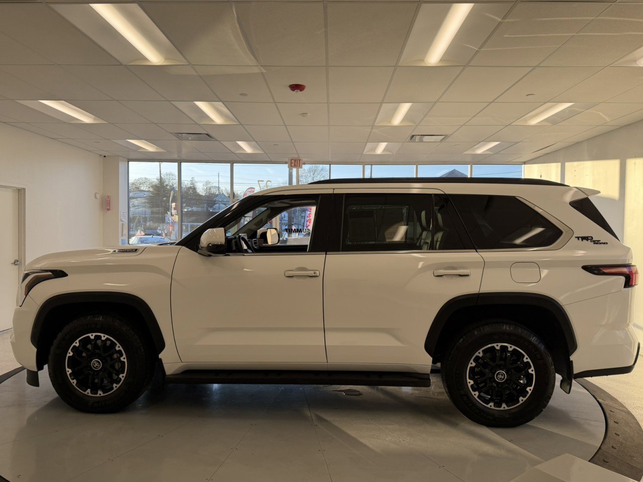 Used 2023 Toyota Sequoia SR5 w/ SR5 Premium Package image 68