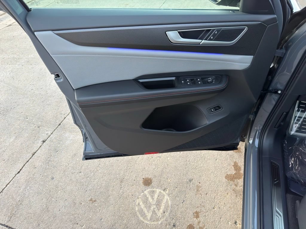 New 2026 Volkswagen Atlas Peak Edition AWD/4WD image 14
