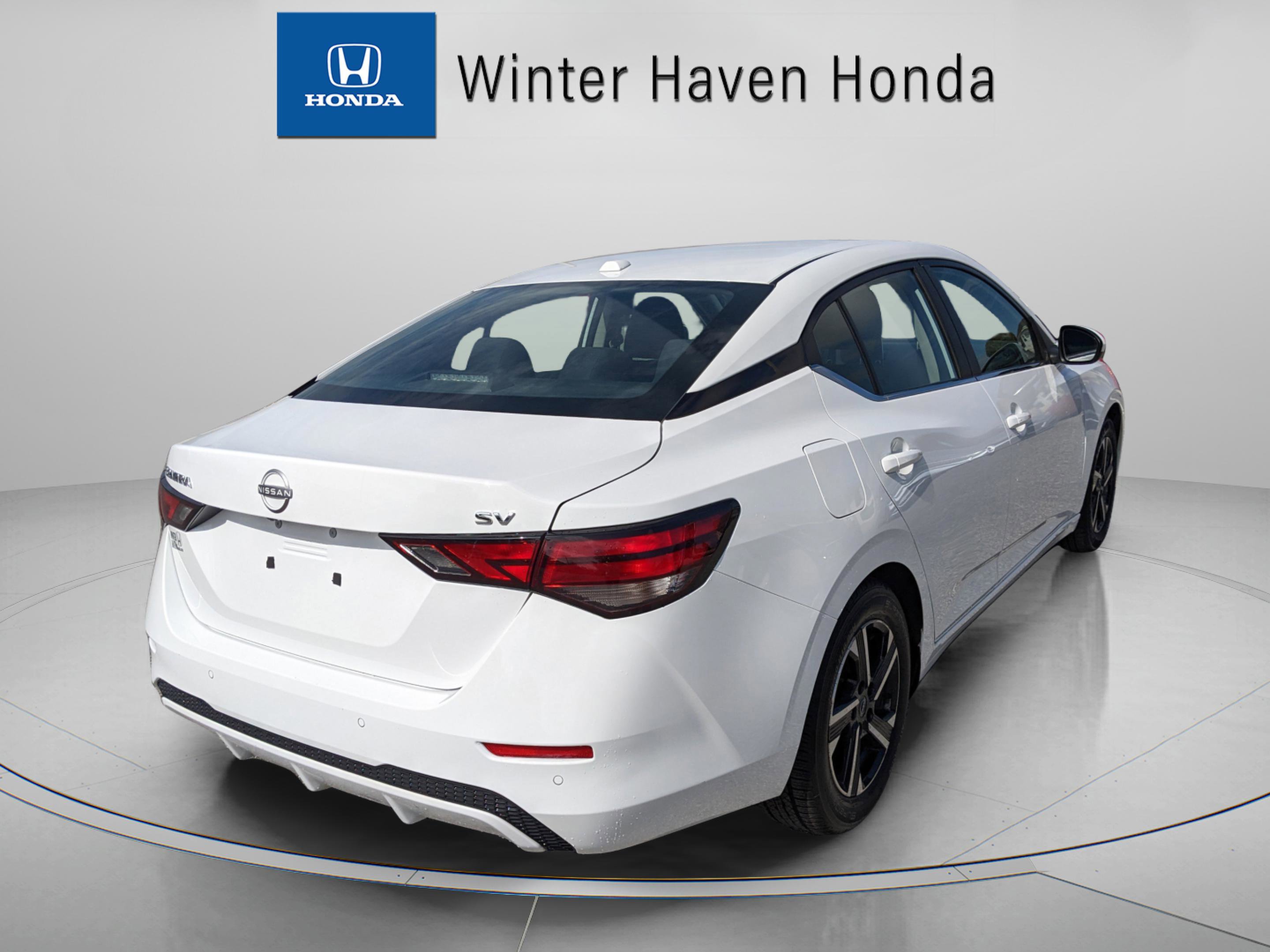 Used 2024 Nissan Sentra SV image 8