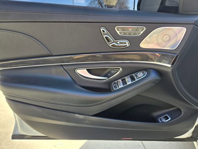 Used 2019 Mercedes-Benz S 560 4MATIC Sedan image 20