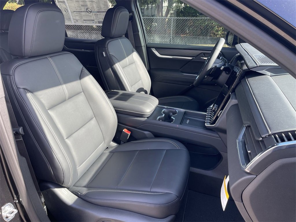 New 2026 GMC Acadia Elevation w/ Black Edition image 28