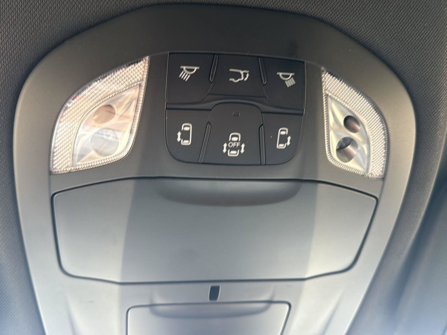 New 2027 Chrysler Pacifica Select FWD image 20