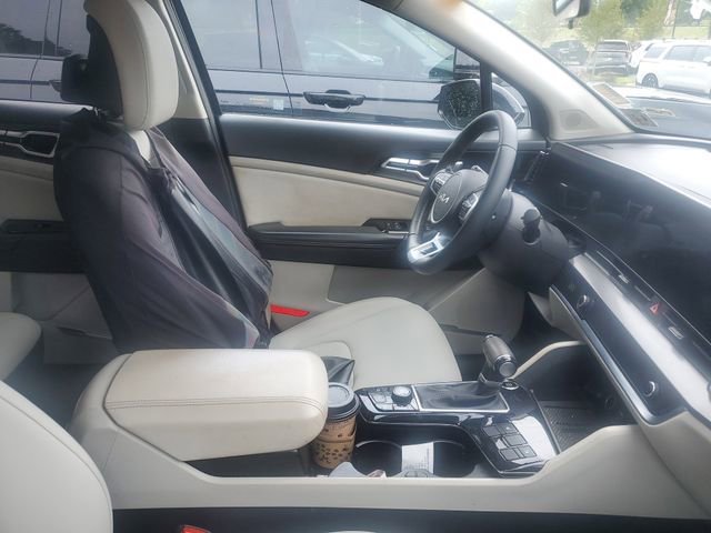 Used 2023 Kia Sportage EX FWD image 11