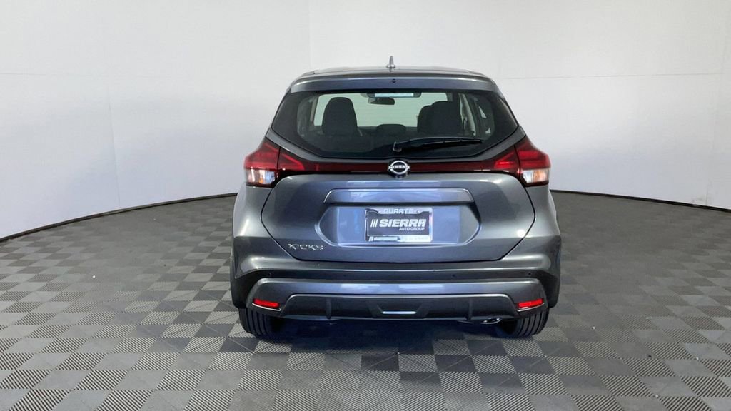 New 2025 Nissan Kicks Play S image 5