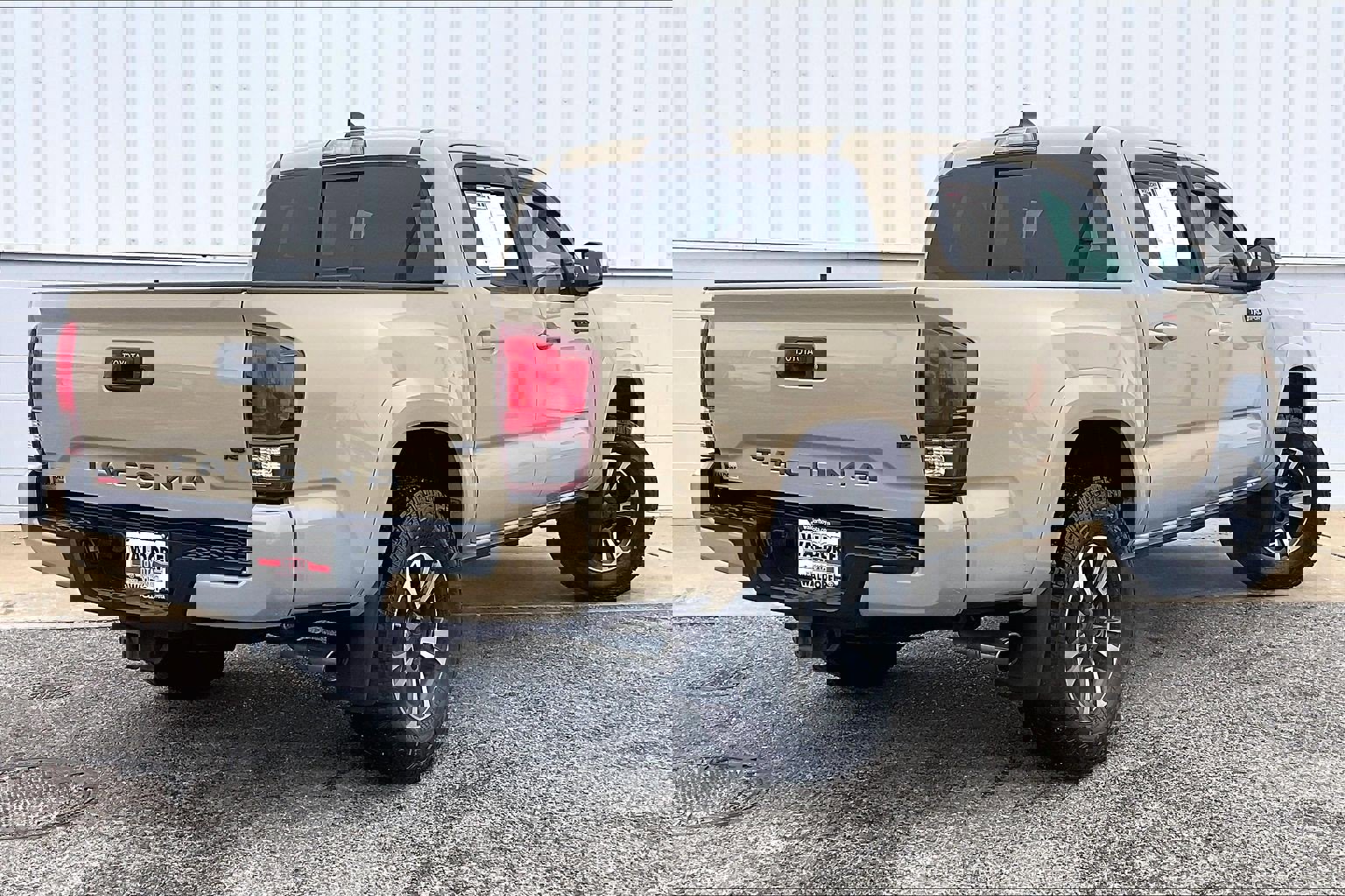 Used 2019 Toyota Tacoma TRD Sport image 17