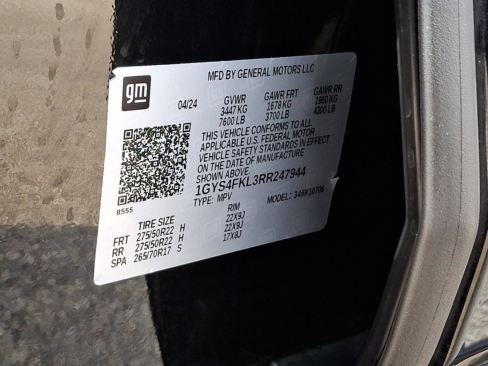 Certified 2024 Cadillac Escalade Sport w/ LPO, ONYX Package image 25