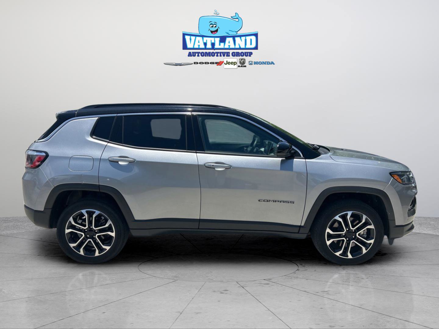 Used 2023 Jeep Compass Limited AWD/4WD image 6