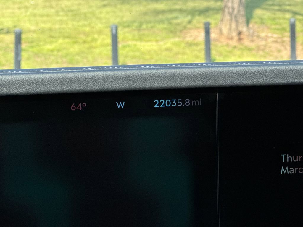 Used 2024 Lincoln Nautilus Reserve w/ Equipment Group 202A image 23