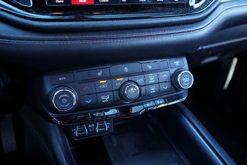 Used 2021 Dodge Durango R/T w/ Blacktop Package image 21