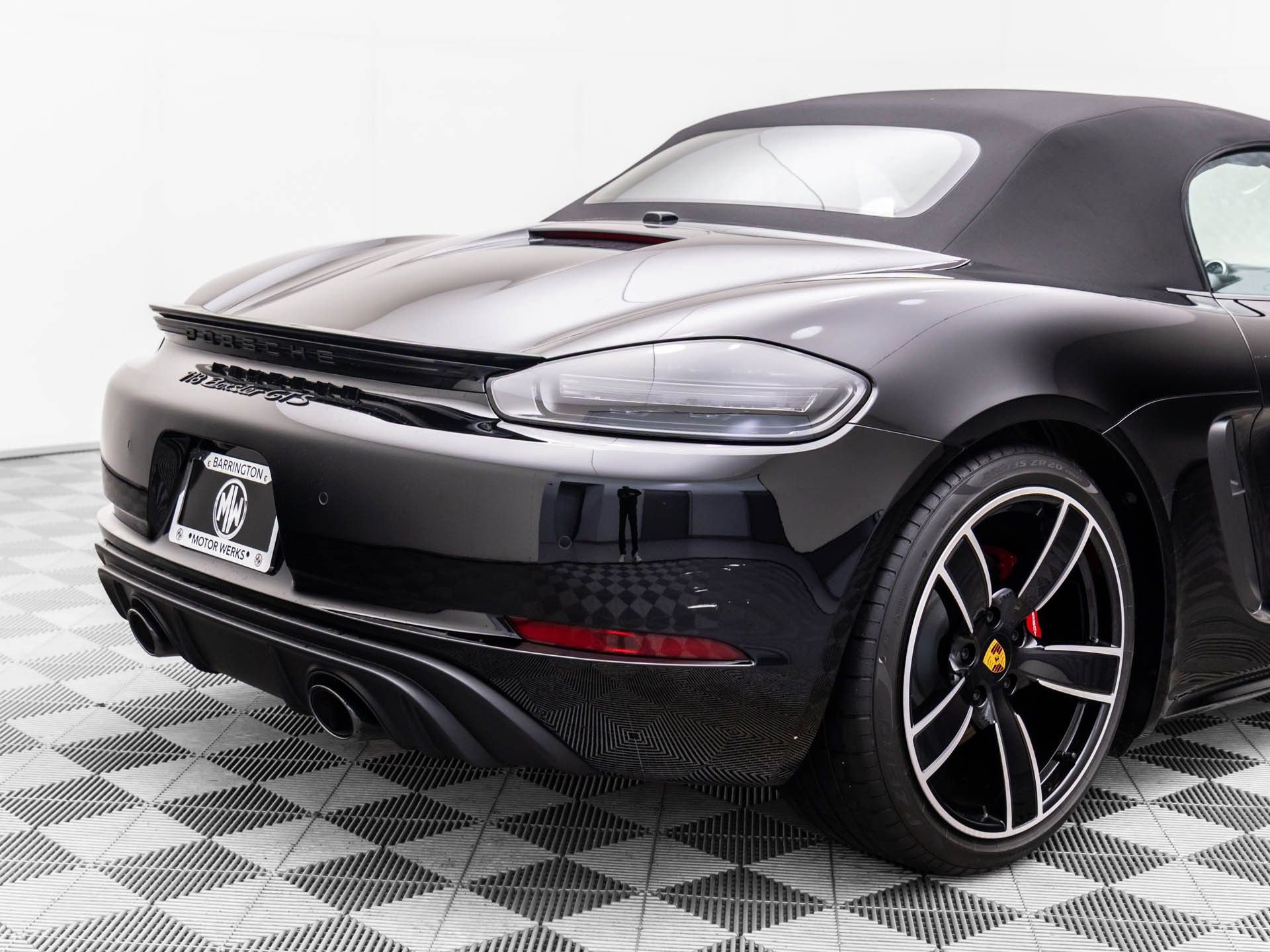 Certified 2025 Porsche 718 Boxster GTS image 31