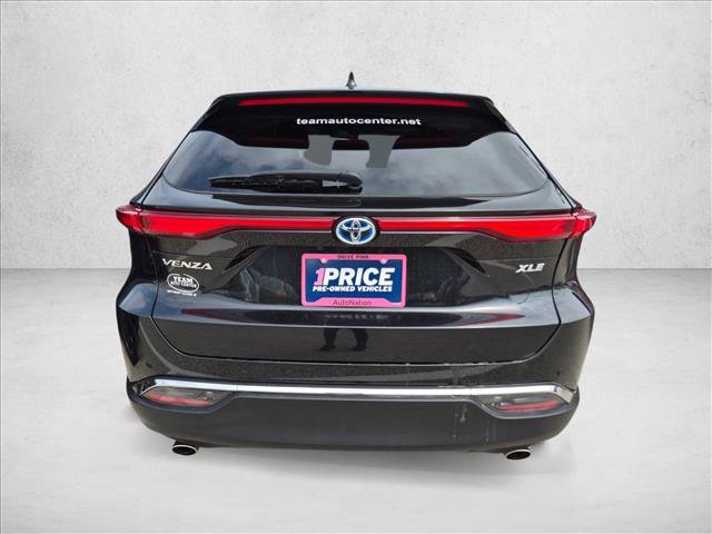 Used 2023 Toyota Venza XLE AWD/4WD image 5