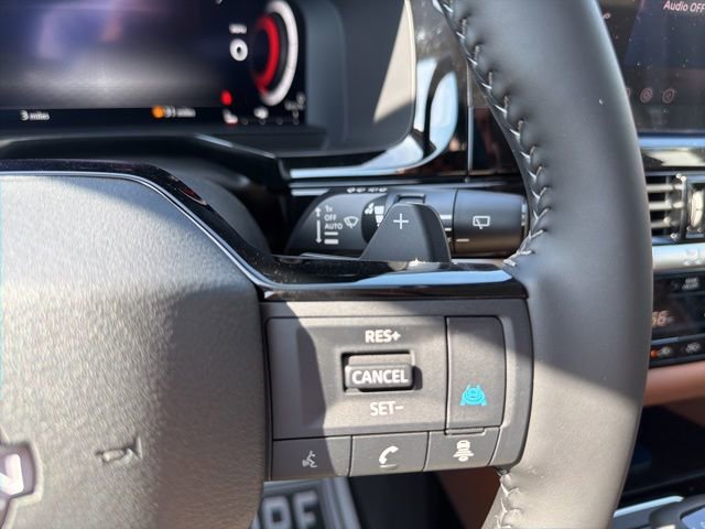 New 2026 Nissan Pathfinder Platinum AWD/4WD image 24